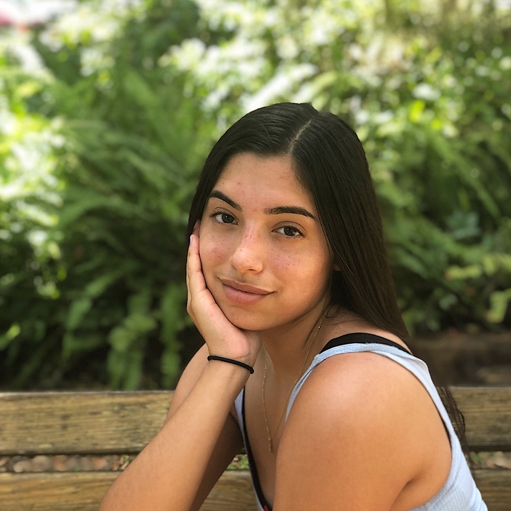 Meet your Posher, Isabel